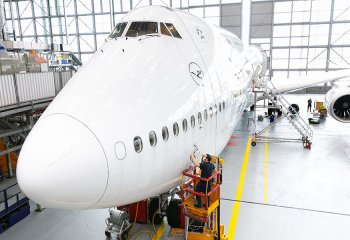 Lufthansa Technik Base Maintenance