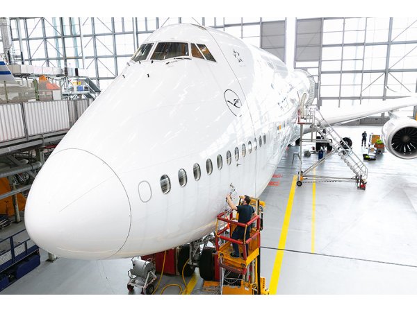 Lufthansa Technik Base Maintenance