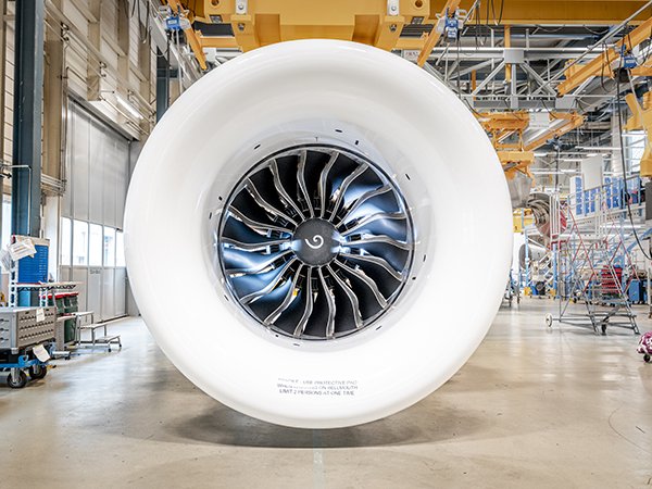 SR Technics LEAP-1A Engines